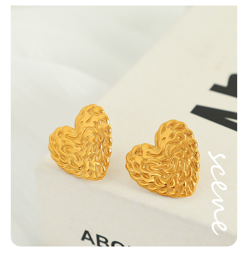 1 Pair Vintage Style Simple Style Circle Heart Shape Titanium Steel 18K Gold Plated Ear Studs display picture 5