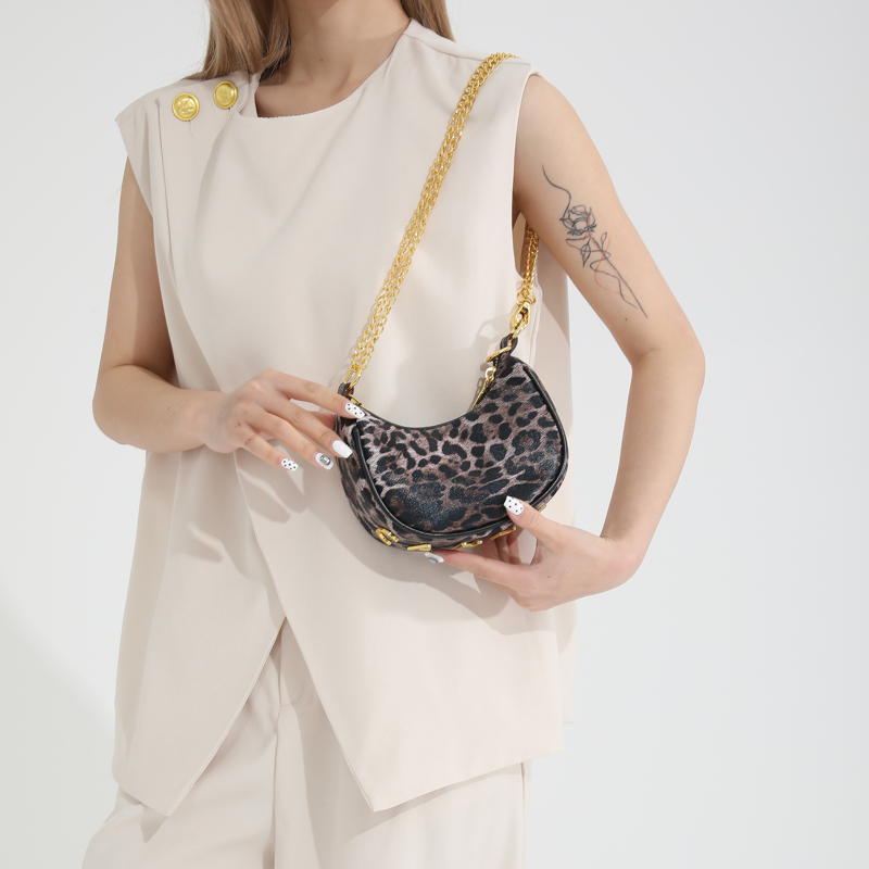 Women's Medium Pu Leather Leopard Sexy Streetwear Zipper Crossbody Bag display picture 2