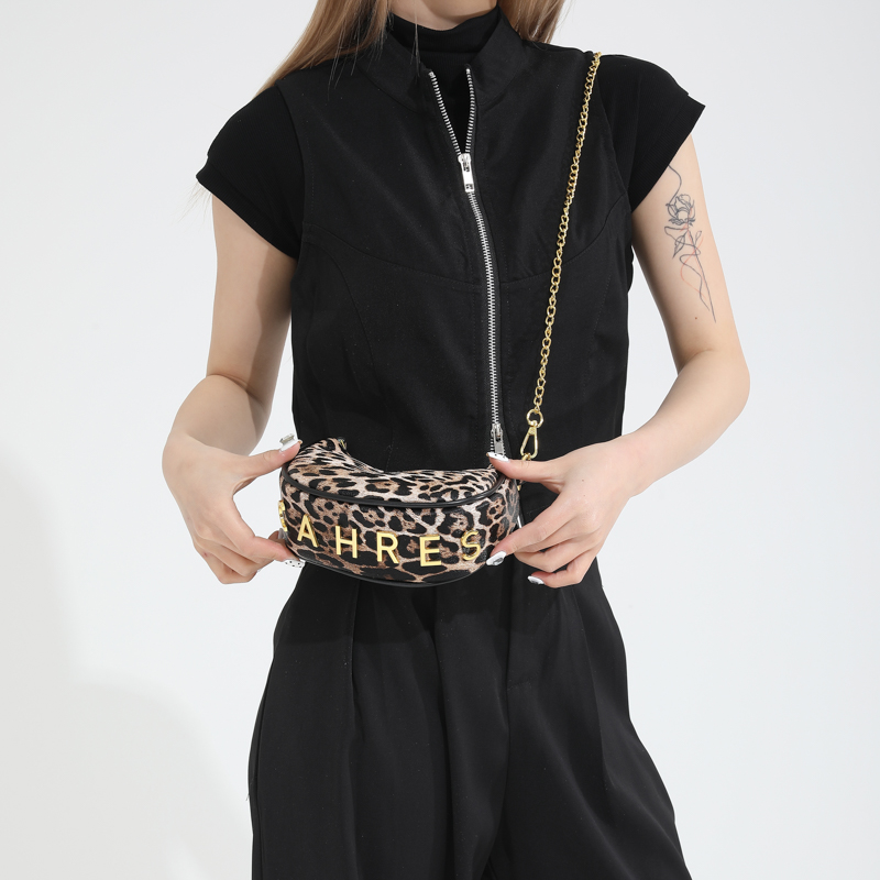 Women's Medium Pu Leather Leopard Sexy Streetwear Zipper Crossbody Bag display picture 3