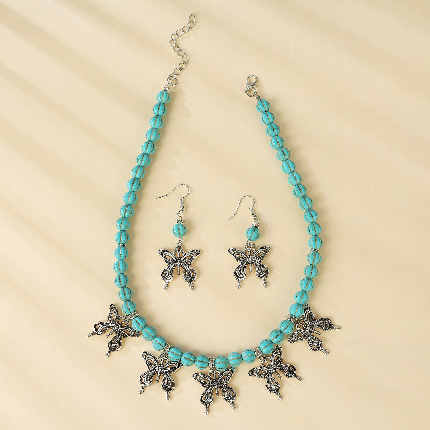Vintage Style Ethnic Style Bohemian Heart Shape Butterfly Alloy Turquoise Women's Earrings Necklace display picture 5