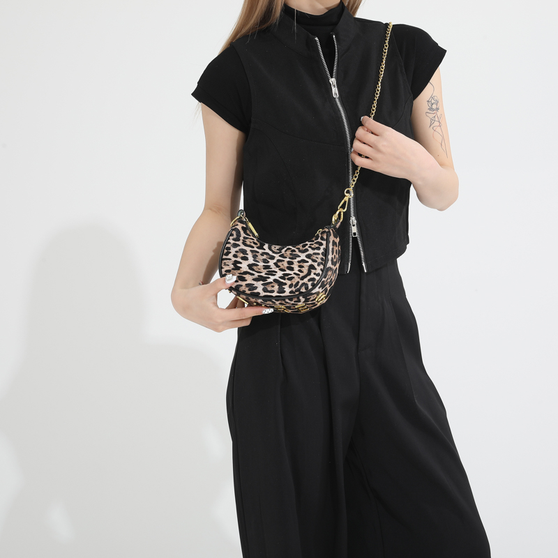 Women's Medium Pu Leather Leopard Sexy Streetwear Zipper Crossbody Bag display picture 4