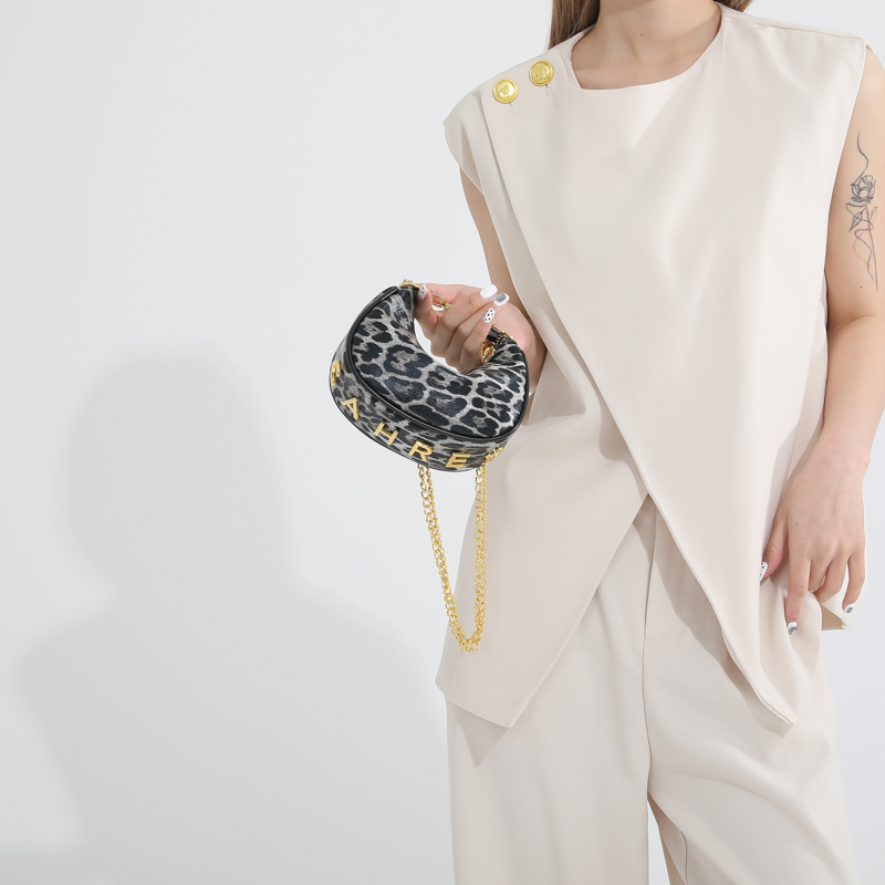 Women's Medium Pu Leather Leopard Sexy Streetwear Zipper Crossbody Bag display picture 14
