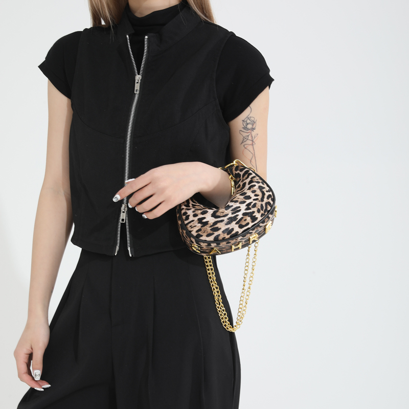 Women's Medium Pu Leather Leopard Sexy Streetwear Zipper Crossbody Bag display picture 16