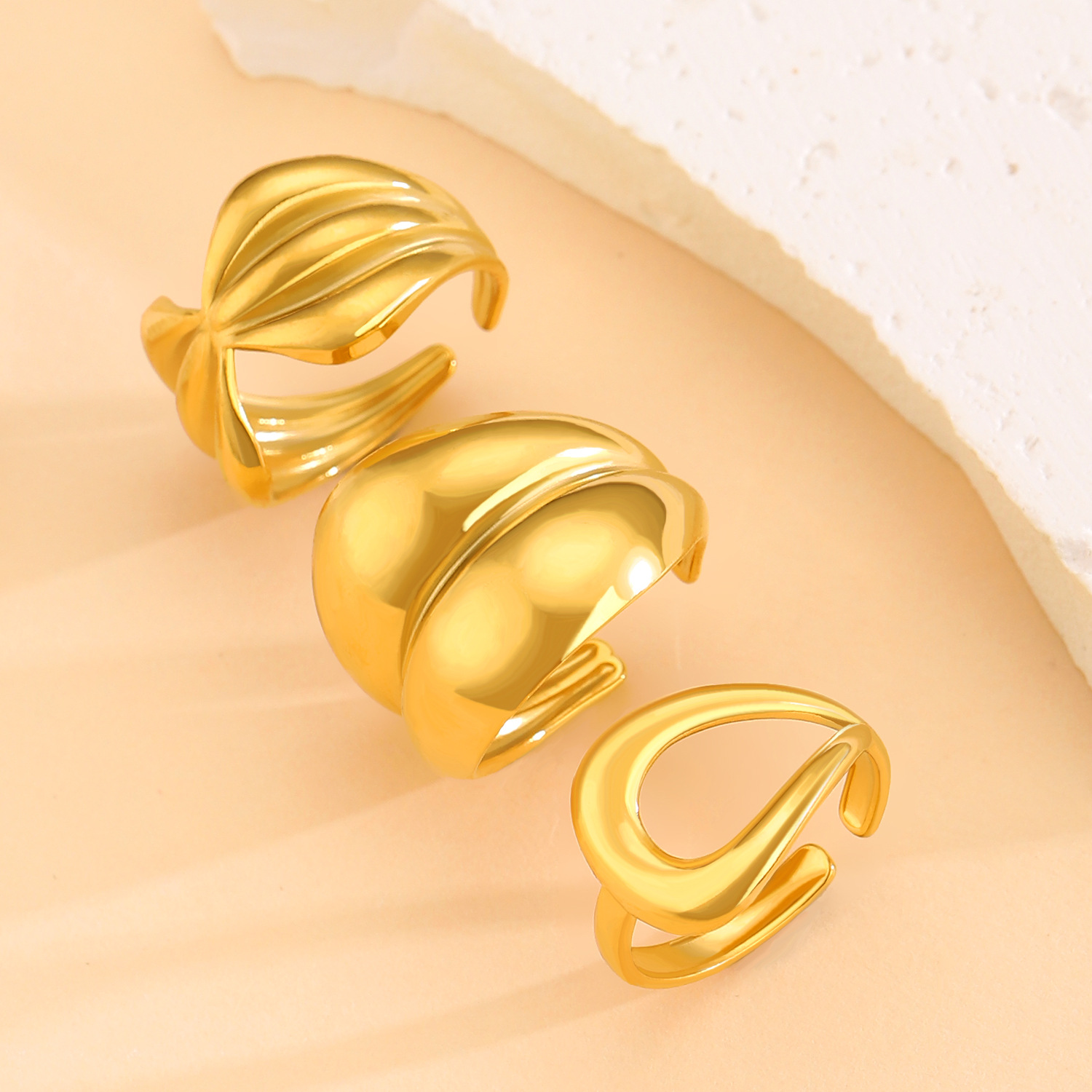 Einfacher Stil Einfarbig Titan Stahl 18 Karat Vergoldet Ringe In Masse display picture 5