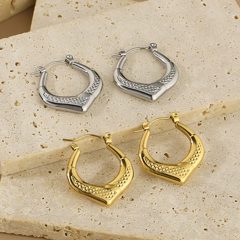 1 Paar Einfacher Stil Geometrisch Edelstahl 304 18 Karat Vergoldet Ohrringe display picture 4