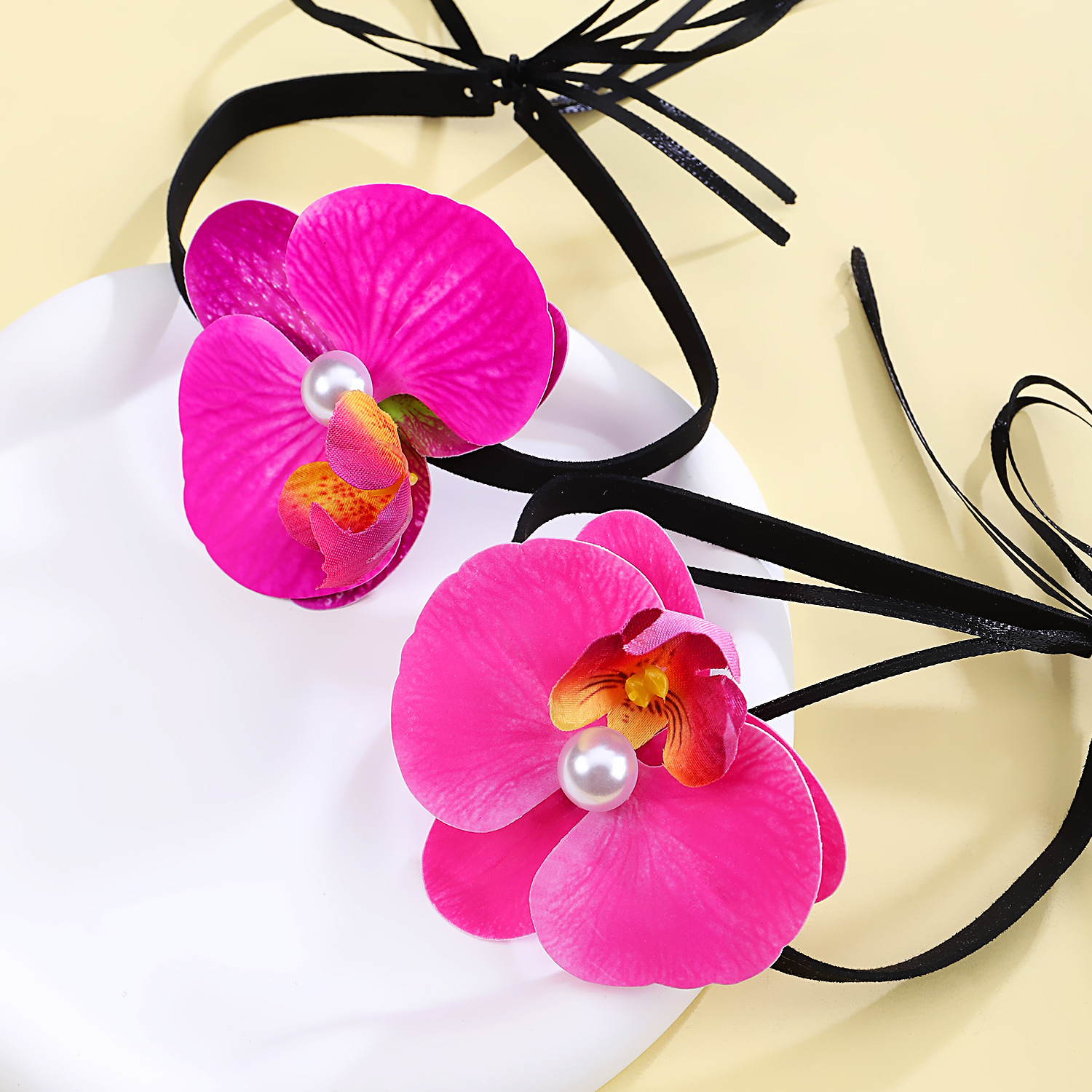 Großhandel Schmuck Einfacher Stil Klassischer Stil Blume Tuch Halsband display picture 3
