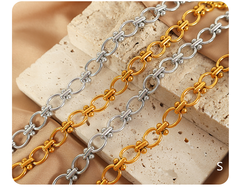 Titanium Steel 18K Gold Plated Elegant Retro Plating Chain Solid Color Bracelets Necklace display picture 9