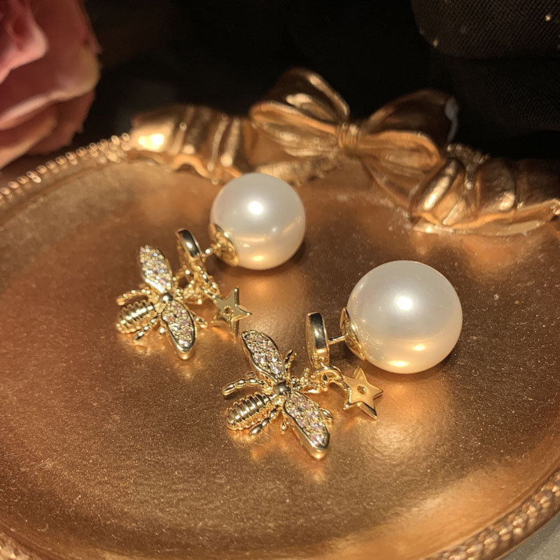 1 Paire Élégant Dame Style Moderne Abeille Incruster Le Cuivre Perles Artificielles Zircon Boucles D'Oreilles display picture 4