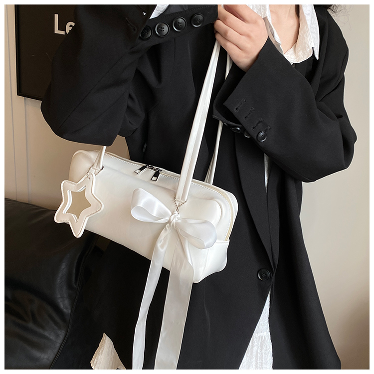 Women's Medium Pu Leather Star Solid Color Streetwear Bowknot Cylindrical Zipper Underarm Bag display picture 13