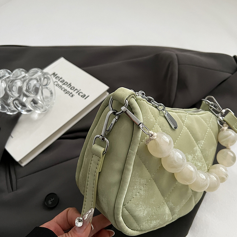Frau Mittel Pu-Leder Einfarbig Linge Vintage-Stil Perlen Reißverschluss Umhängetasche display picture 4