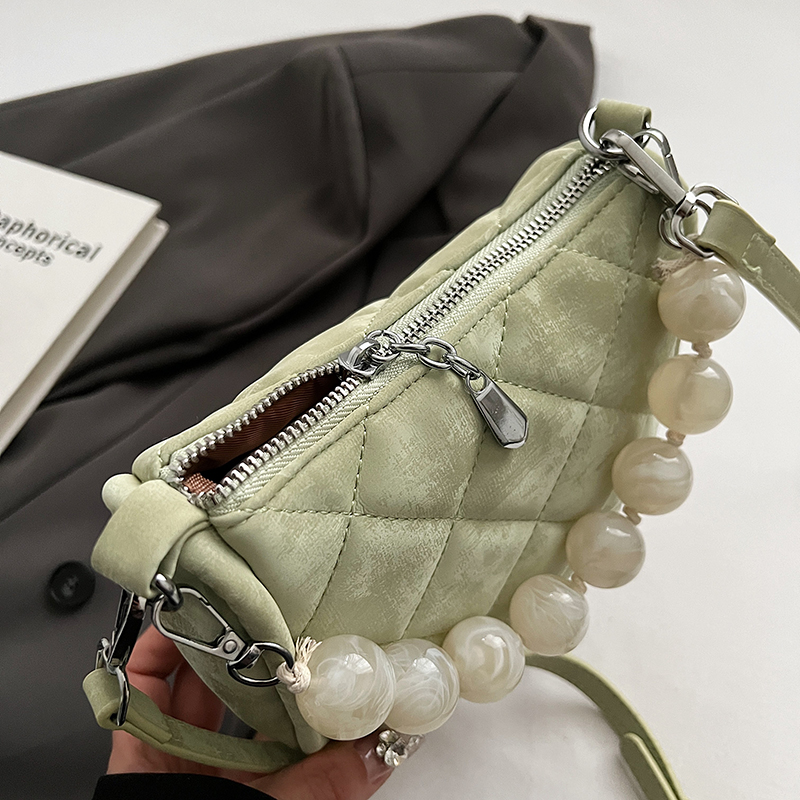 Frau Mittel Pu-Leder Einfarbig Linge Vintage-Stil Perlen Reißverschluss Umhängetasche display picture 3
