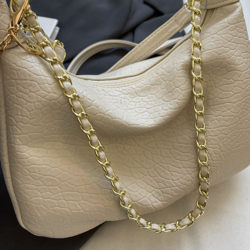 Women's Medium Pu Leather Solid Color Streetwear Zipper Crossbody Bag display picture 7