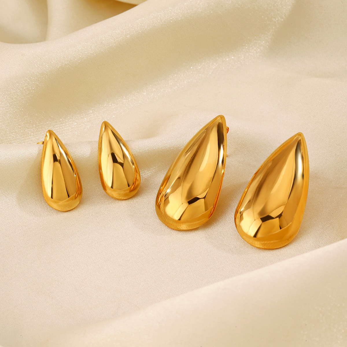 1 Pair Simple Style Water Droplets Polishing Plating 304 Stainless Steel 18K Gold Plated Ear Studs display picture 2
