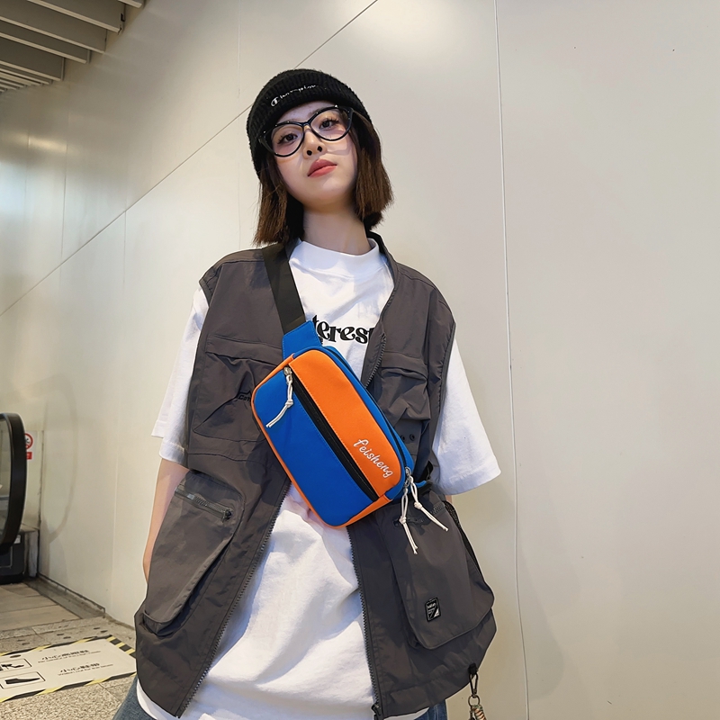Unisex Classic Style Streetwear Color Block Nylon Waist Bags display picture 4
