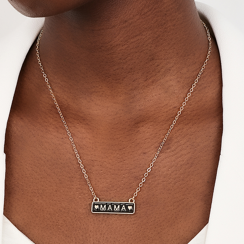 Großhandel Schmuck MAMA Einfacher Stil Brief Herzform Legierung Halskette display picture 1