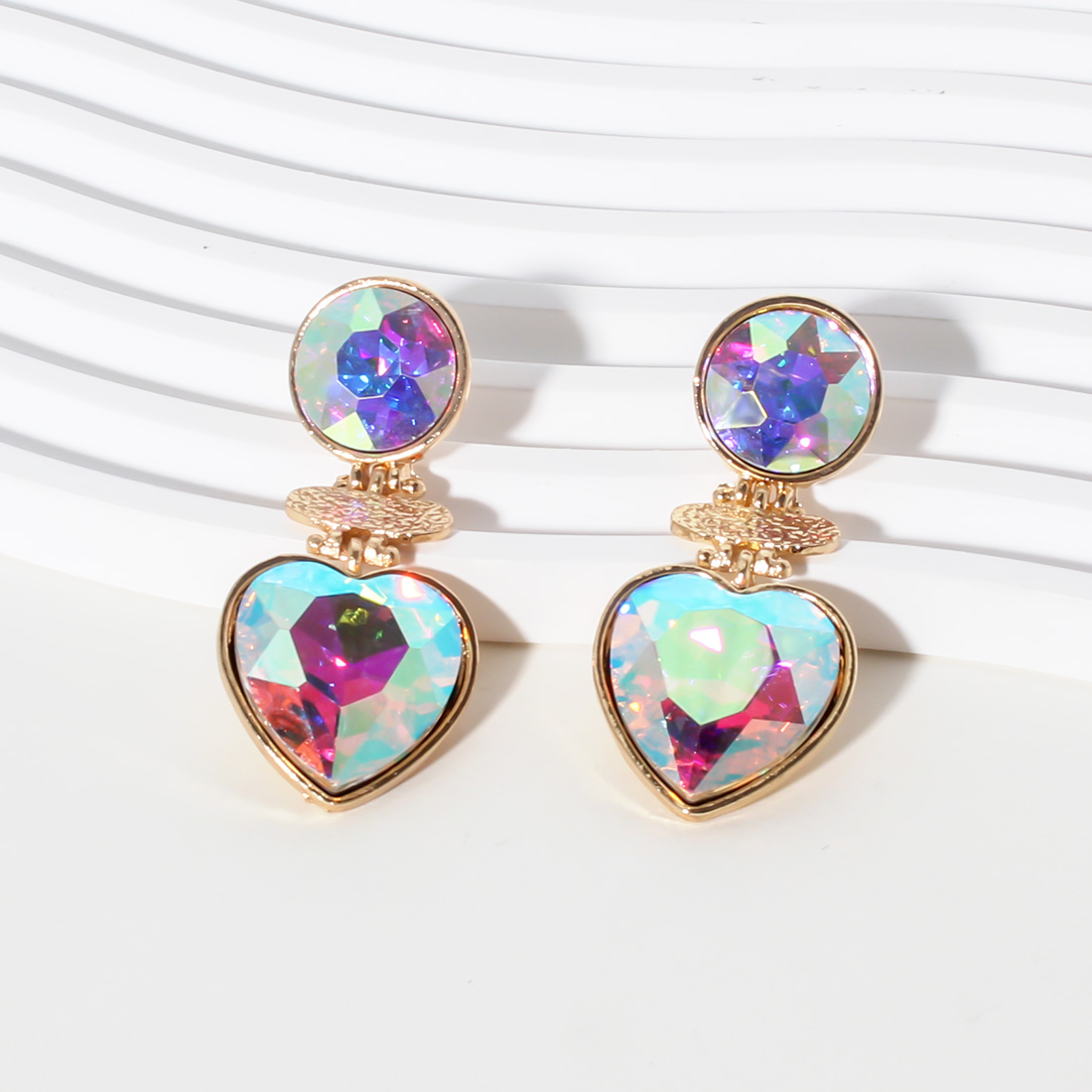 1 Pair Simple Style Classic Style Heart Shape Plating Inlay Alloy Rhinestones Gold Plated Drop Earrings display picture 11