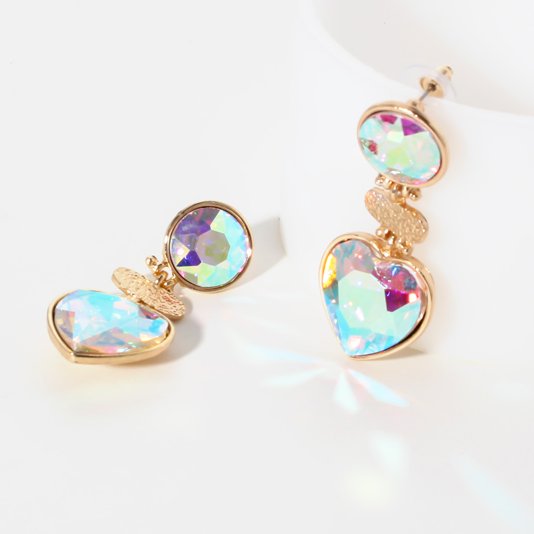 1 Pair Simple Style Classic Style Heart Shape Plating Inlay Alloy Rhinestones Gold Plated Drop Earrings display picture 13