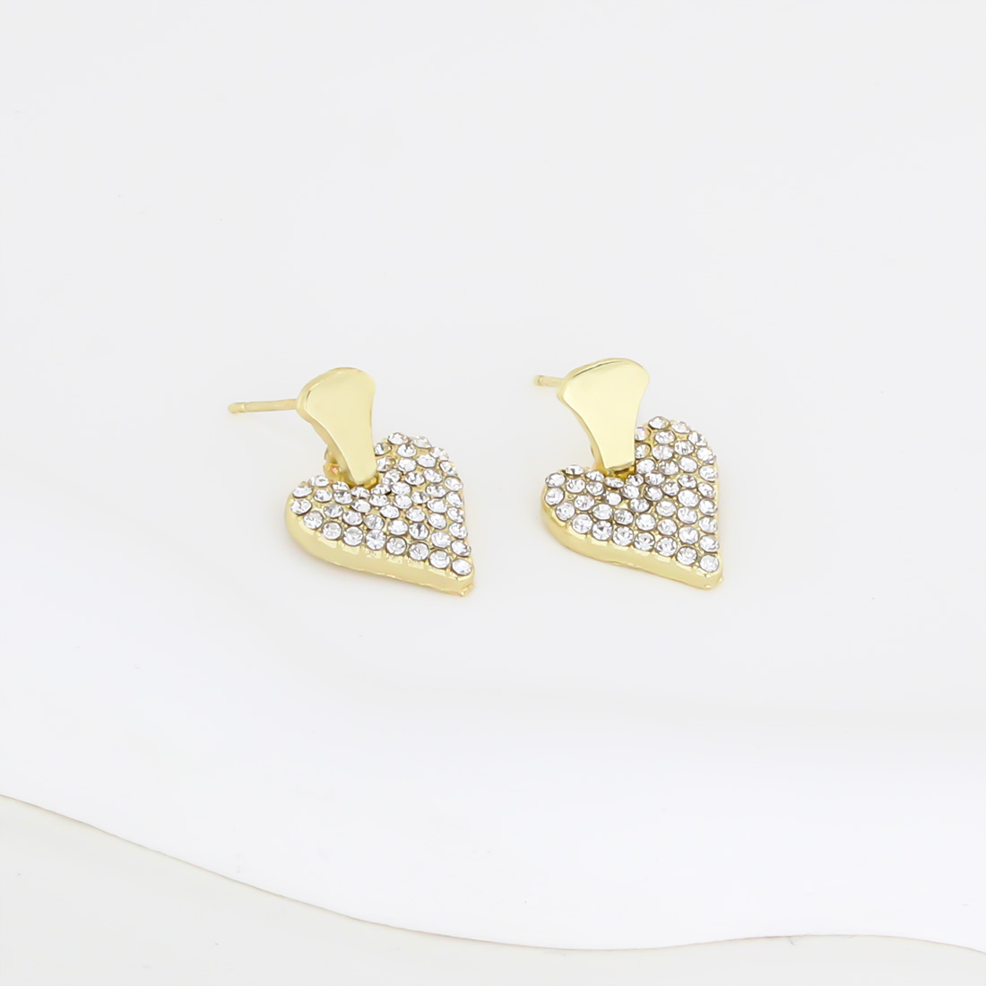 1 Pair Vacation Sweet Heart Shape Plating Inlay Iron Rhinestones Gold Plated Drop Earrings display picture 3