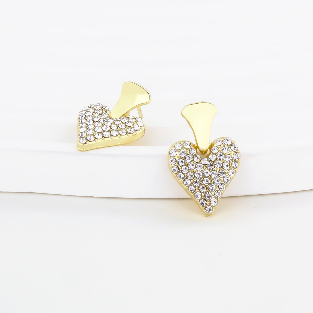 1 Pair Vacation Sweet Heart Shape Plating Inlay Iron Rhinestones Gold Plated Drop Earrings display picture 6