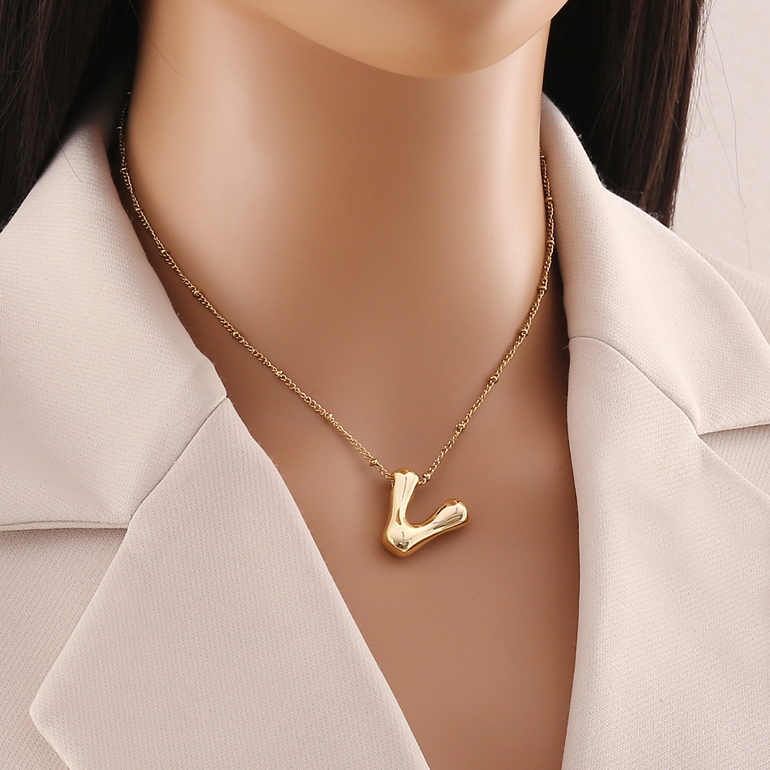 304 Stainless Steel Copper 18K Gold Plated Simple Style Commute Letter Pendant Necklace display picture 27