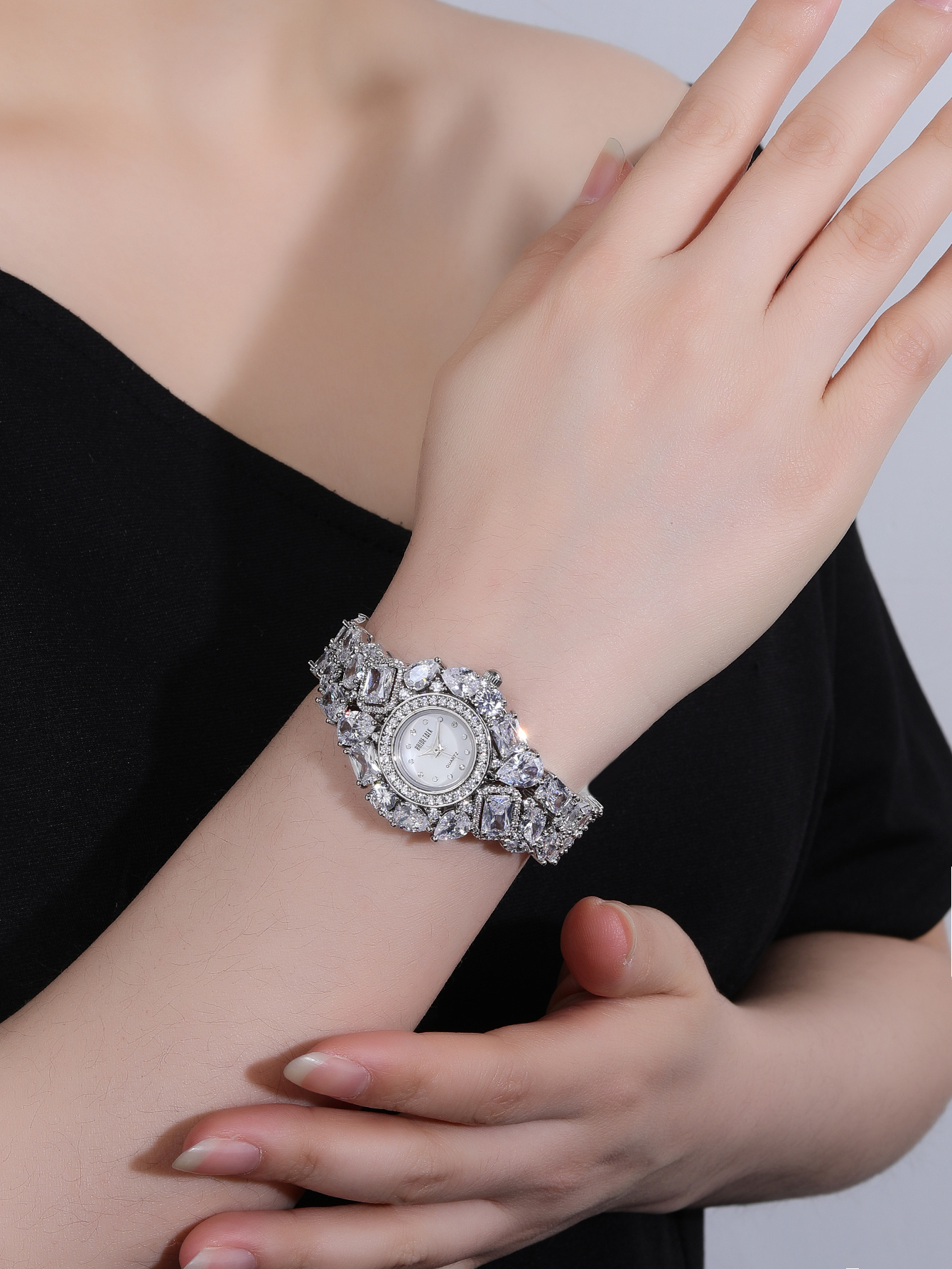 Elegante Glamour Lujoso Color Sólido Hebilla De Torno Electrónico Relojes De Mujer display picture 1