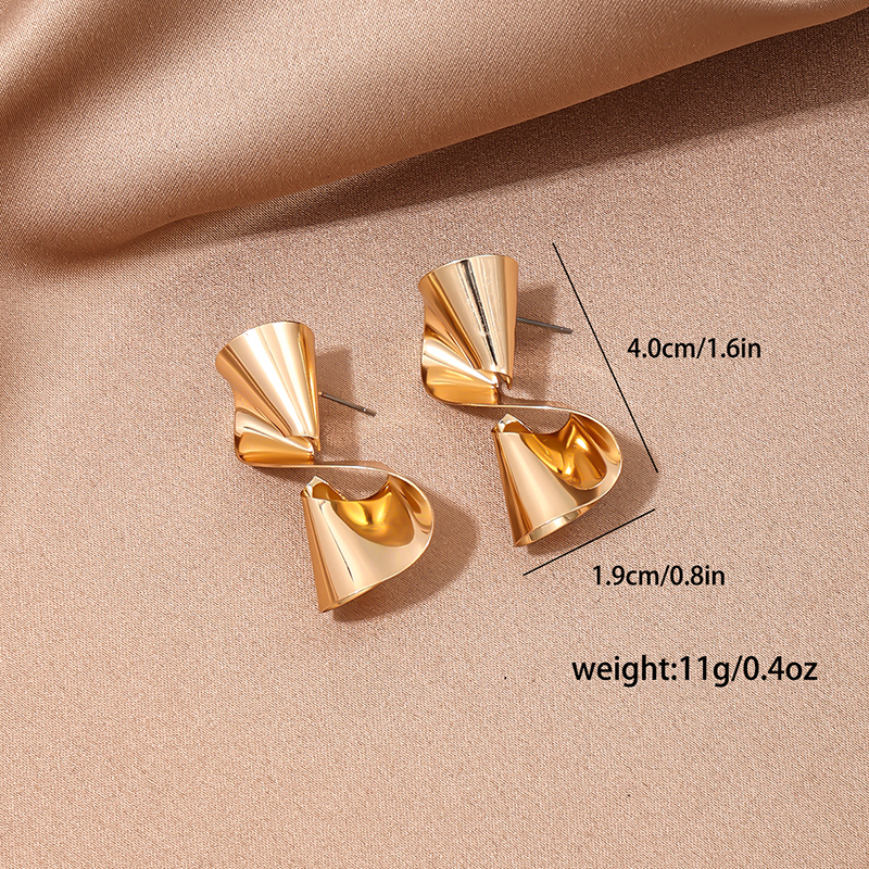 1 Pair Simple Style Classic Style Lines Irregular Alloy Ear Studs display picture 5