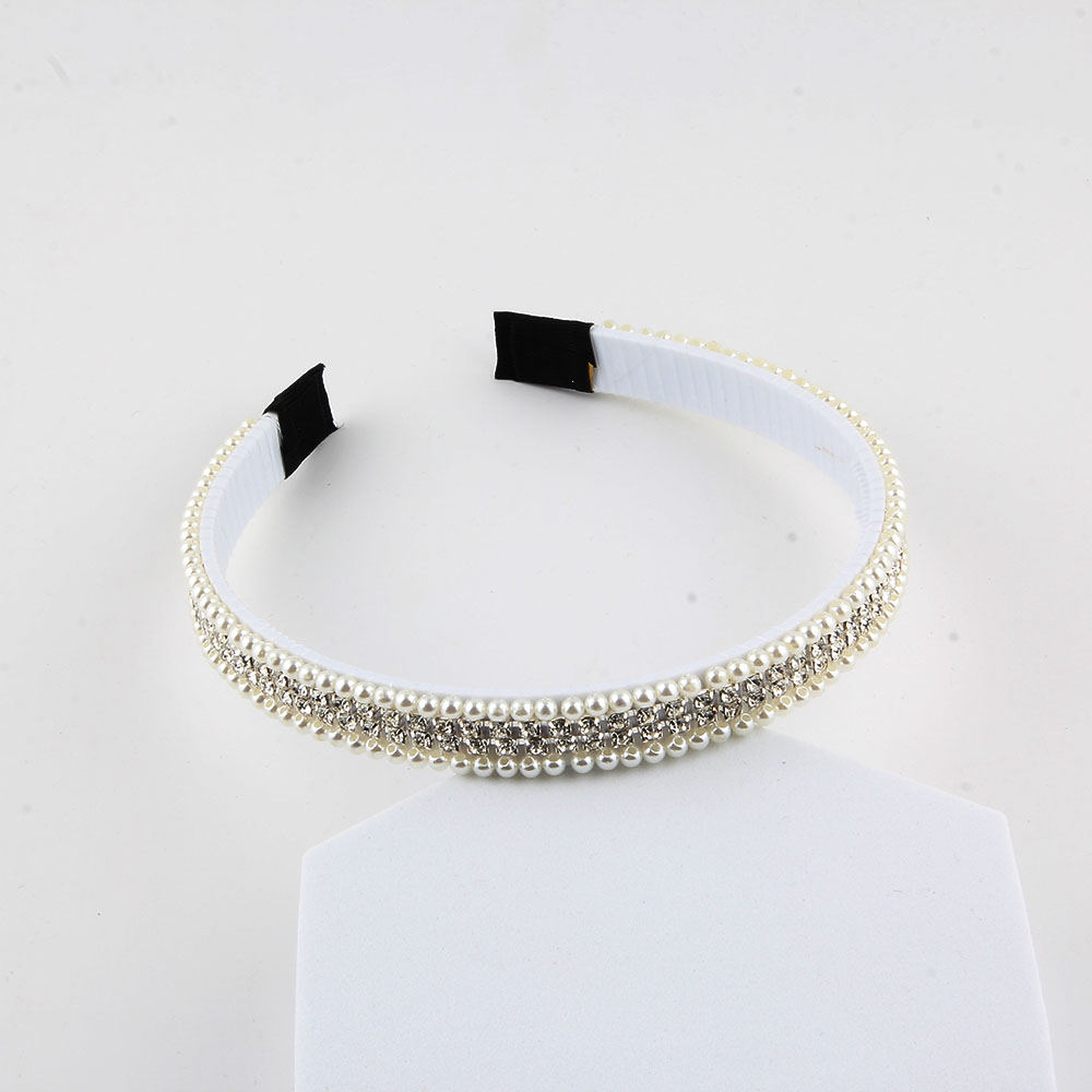 Femmes Style Simple Brillant Rond Strass Incruster Perle Bande De Cheveux display picture 11