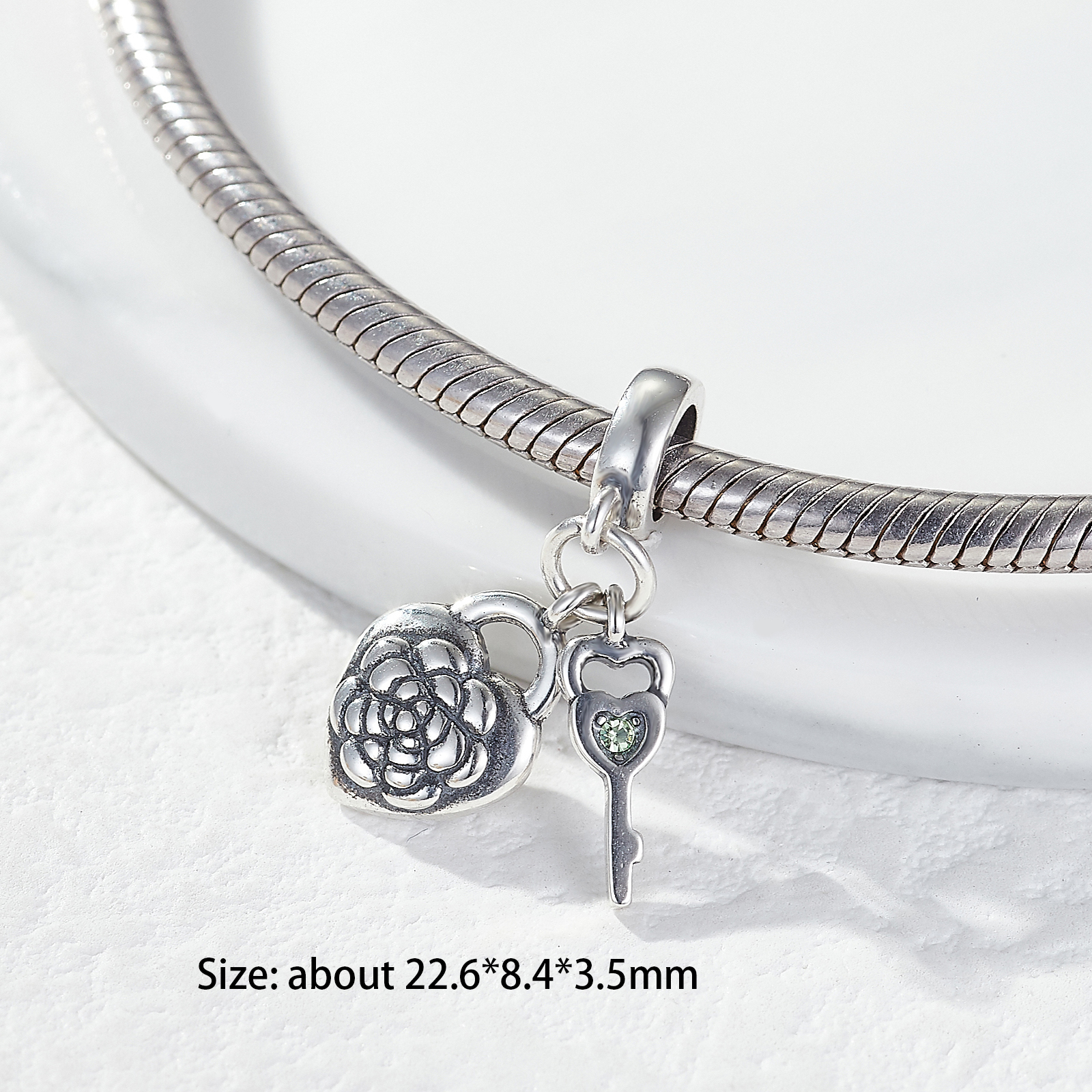 1 Piece Hole 4~4.9mm Sterling Silver Zircon Rhodium Plated Heart Shape Flower Key Polished Pendant display picture 4