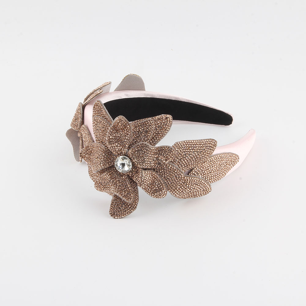 Women's Simple Style Flower Plastic Rhinestone Knitting Hair Band display picture 1
