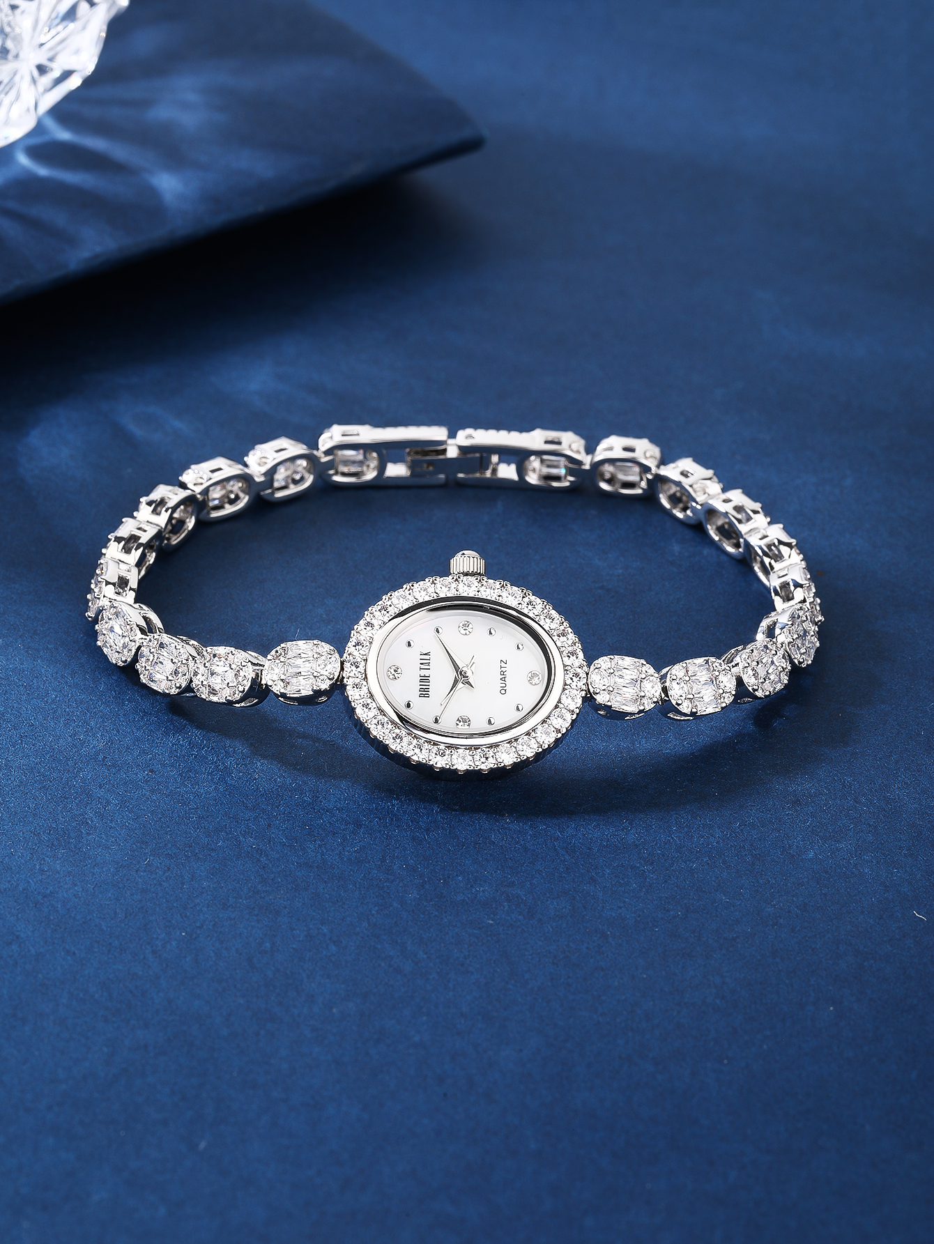 Elegant Glam Luxurious Round Lathe Buckle Quartz Women's Watches display picture 3