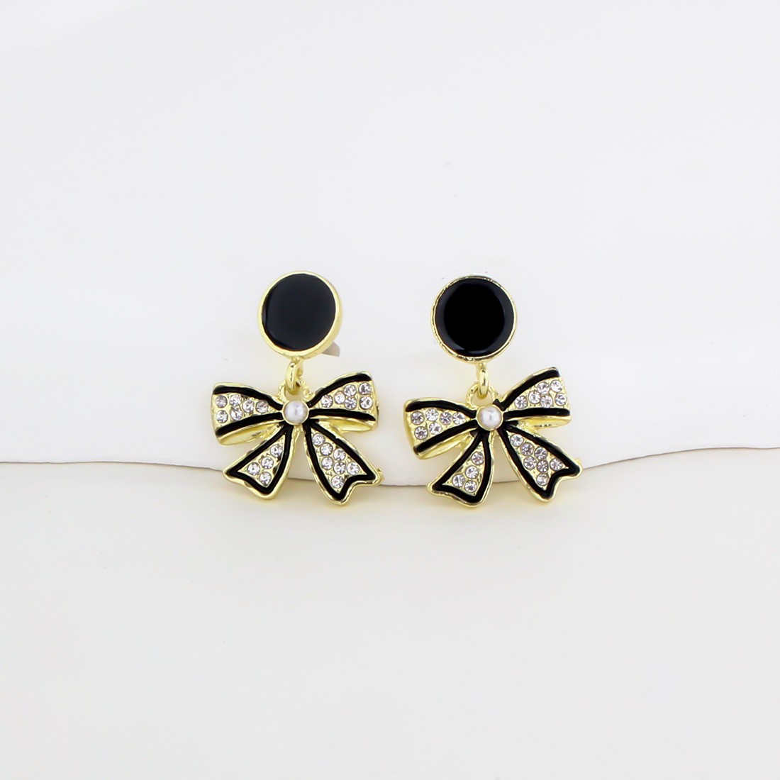 1 Pair Sweet Commute Bow Knot Inlay Iron Rhinestones Gold Plated Drop Earrings display picture 4