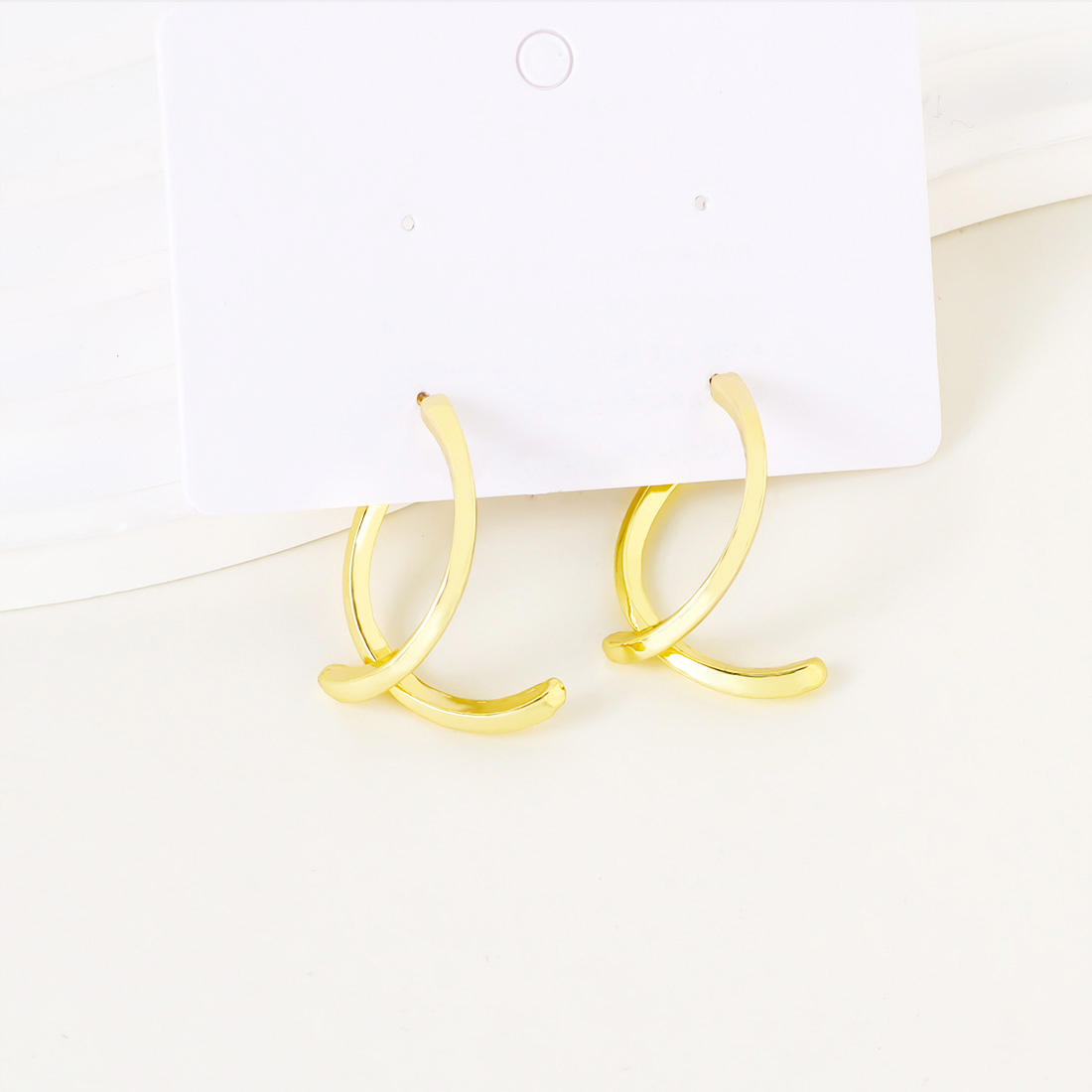1 Pair Casual Simple Style Solid Color Iron Gold Plated Drop Earrings display picture 3