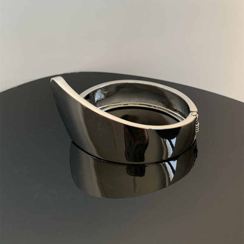 Übertrieben Moderner Stil Irregulär Geometrisch Einfarbig Legierung Kupfer Polieren Überzug Frau Armband Armreif display picture 10
