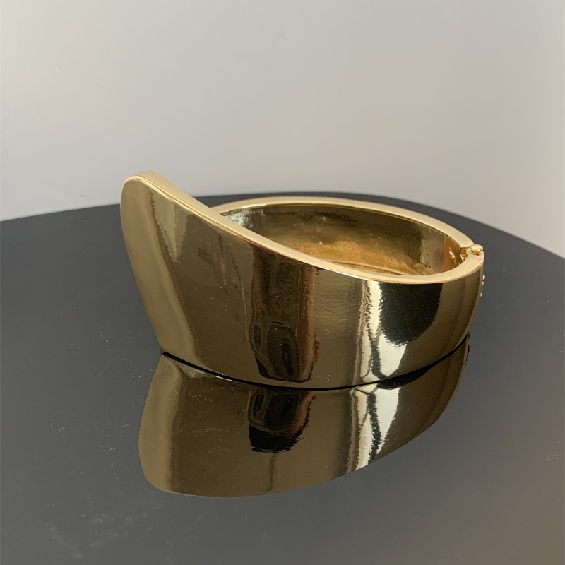 Übertrieben Moderner Stil Irregulär Geometrisch Einfarbig Legierung Kupfer Polieren Überzug Frau Armband Armreif display picture 16