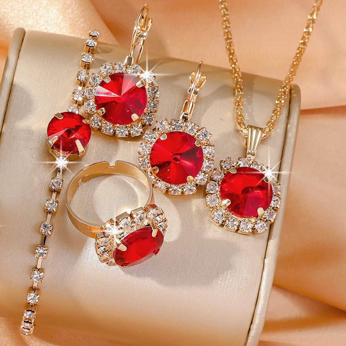 Elegant Romantic Round Artificial Diamond Alloy Wholesale Jewelry Set display picture 4