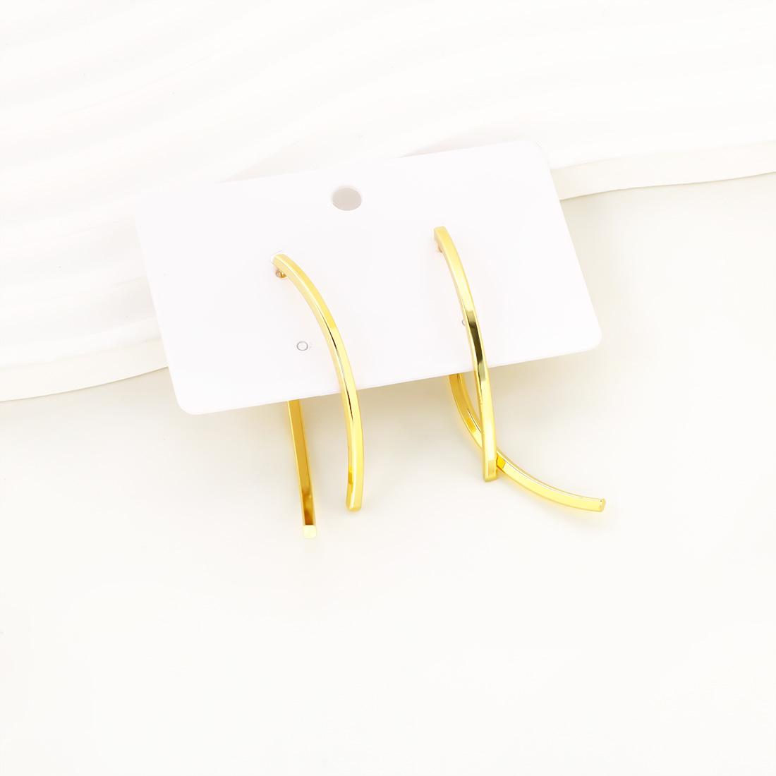 1 Paar Einfacher Stil Klassischer Stil Einfarbig Überzug Eisen Vergoldet Ohrstecker display picture 3