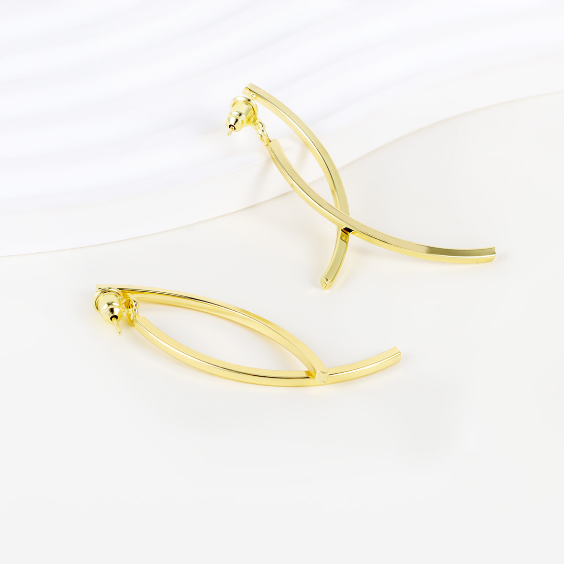 1 Pair Simple Style Classic Style Solid Color Plating Iron Gold Plated Ear Studs display picture 9