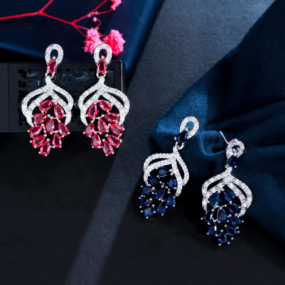 1 Pair Casual Elegant Plant Flower Plating Inlay Copper Zircon White Gold Plated Drop Earrings display picture 8