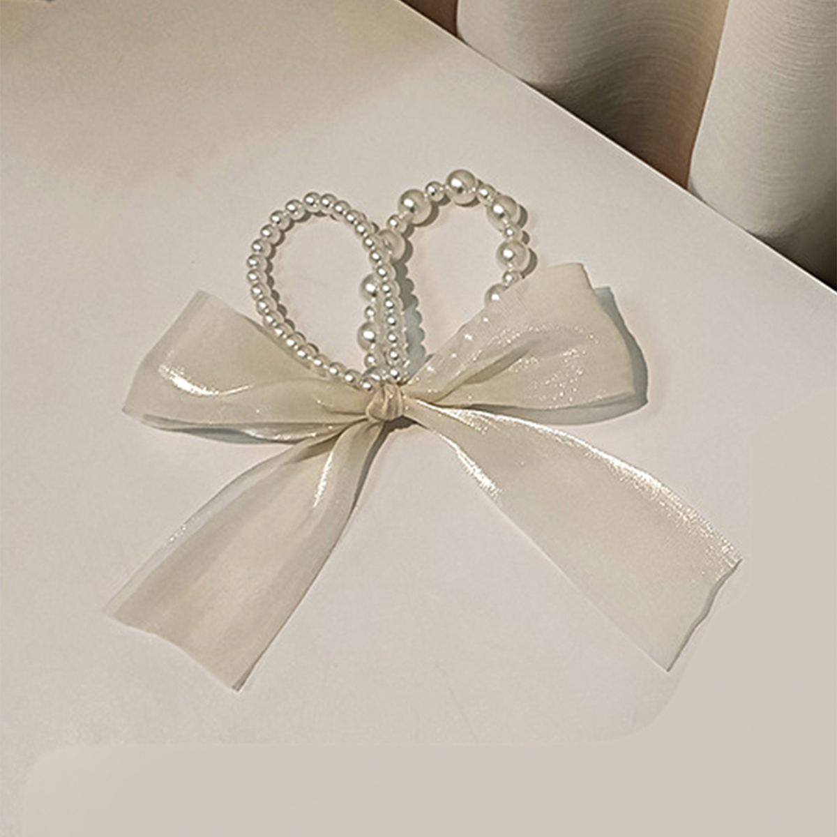 Frau Süß Einfacher Stil Bogenknoten Imitationsperle Polyester Perlen Haargummi display picture 3