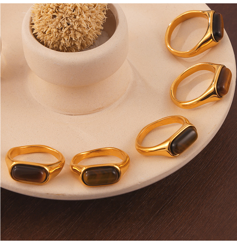 Retro British Style Oval Tiger Eye Titanium Steel 18K Gold Plated Tiger Eye Rings In Bulk display picture 4