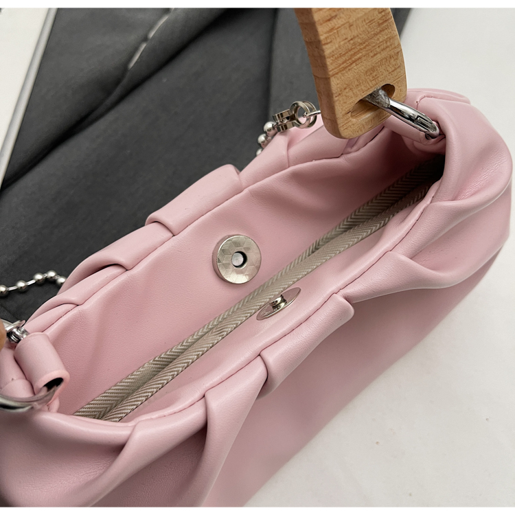 Women's Medium Pu Leather Solid Color Basic Classic Style Sewing Thread Magnetic Buckle Underarm Bag display picture 1