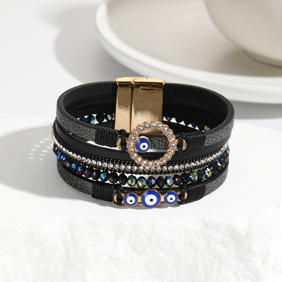Simple Style Eye Pu Leather Inlay Artificial Diamond Women's Bangle display picture 7
