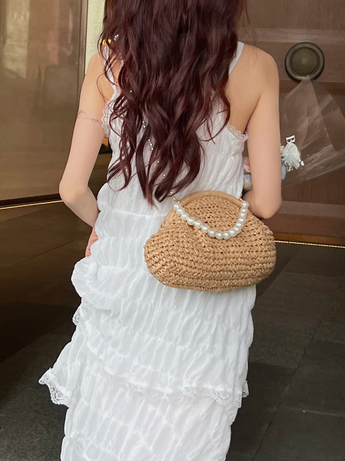Women's Medium Straw Solid Color Vacation Beach Beading Weave Clasp Frame Straw Bag display picture 6