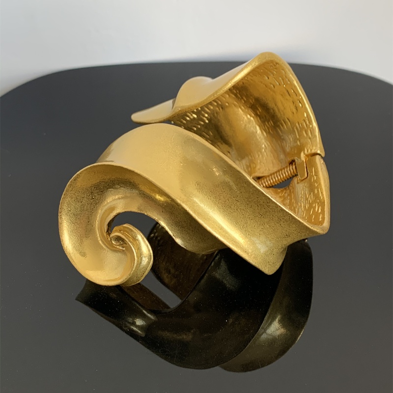 Retro Barocker Stil Überdimensioniert Spiral- Legierung Kupfer Vergoldet Versilbert Frau Armreif display picture 16