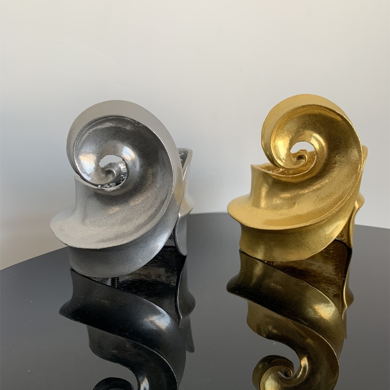 Retro Barocker Stil Überdimensioniert Spiral- Legierung Kupfer Vergoldet Versilbert Frau Armreif display picture 6