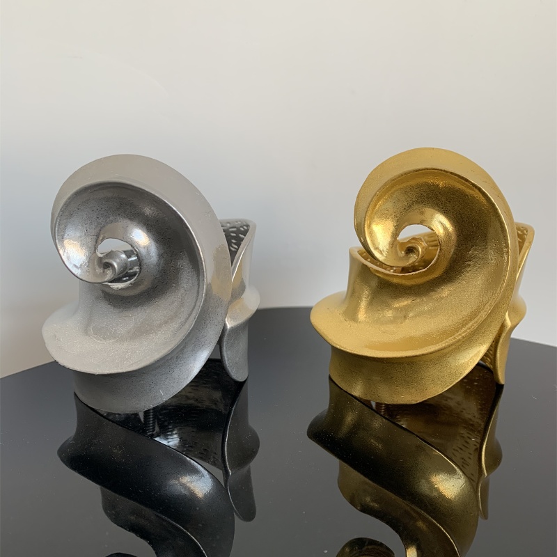 Retro Barocker Stil Überdimensioniert Spiral- Legierung Kupfer Vergoldet Versilbert Frau Armreif display picture 5