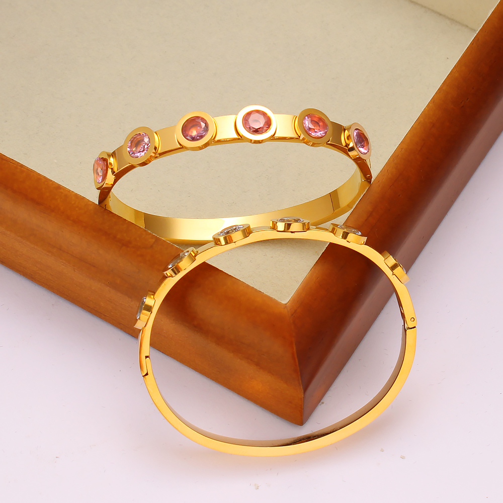 304 Stainless Steel 18K Gold Plated Casual Vintage Style Plating Inlay Solid Color Rhinestones Bangle display picture 11