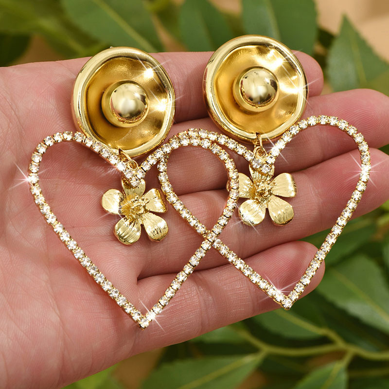 1 Pair Elegant Lady Geometric Heart Shape Inlay Alloy Rhinestones Drop Earrings display picture 6
