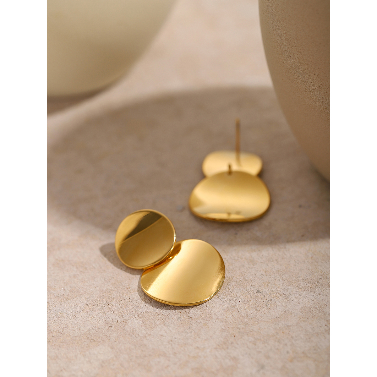 1 Pair IG Style Simple Style Round 304 Stainless Steel 18K Gold Plated Drop Earrings display picture 3