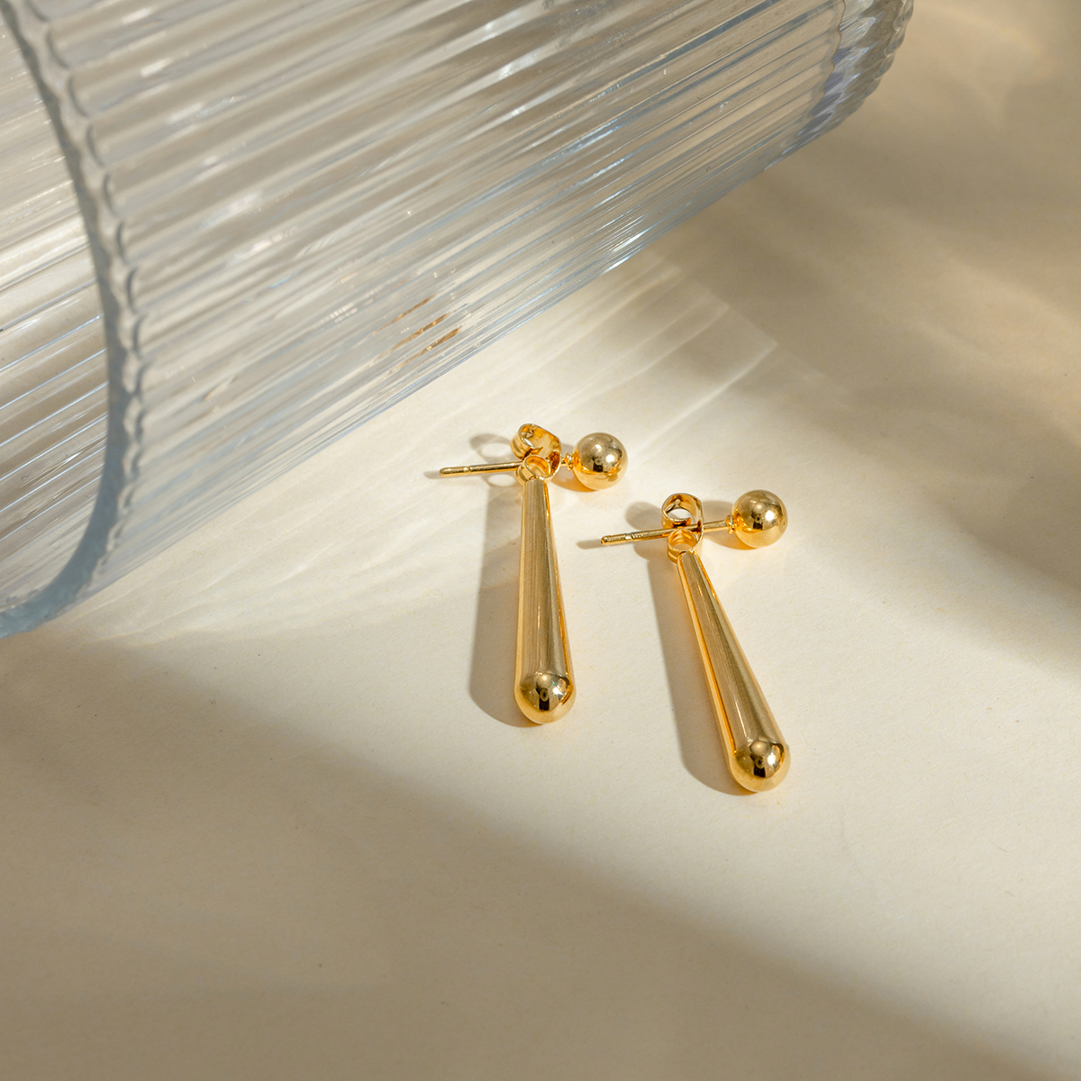 1 Pair IG Style Simple Style Water Droplets 304 Stainless Steel 18K Gold Plated Drop Earrings display picture 4